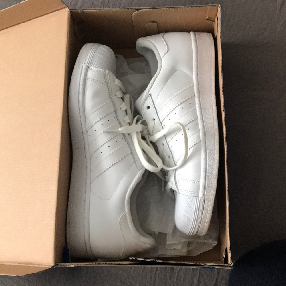 Adidas Superstar Sneakers